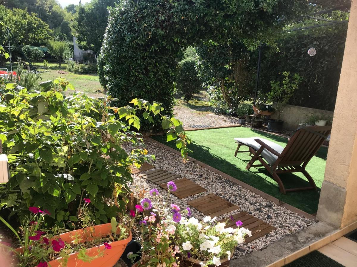 Chambre Et Salle De Bain Prive S'Ouvrant Sur Terrasse, Jardin Et Cuisine D'Ete Quillan Eksteriør billede